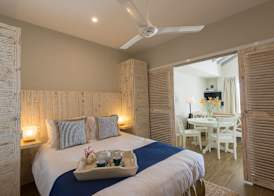Le Nautique Beachfront Apartments 3