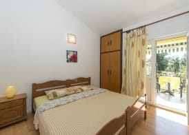 Apartments and Rooms Dragica 3