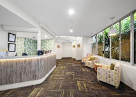 Palm Court Motor Inn 4