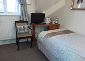 The Four Horseshoes 5