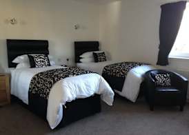 Rosebank Guest House 4