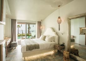Blue Carpet Luxury Suites 2