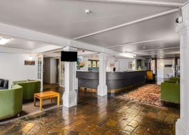 The Angus Hotel 3