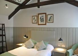 The Crown Pub, Dining & Rooms 2