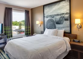 Super 8 by Wyndham Brandon MB 4