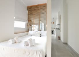 Ammos Suite 4