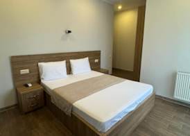 Hotel Corner 3