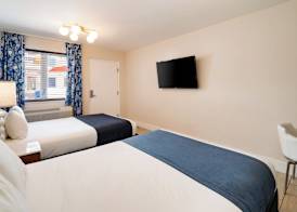 Waterside Hotel and Suites 5