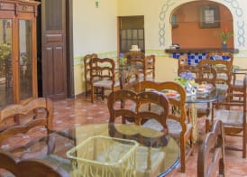 Casa De Las Columnas 2