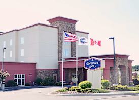 Hampton Inn Watertown 2