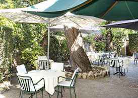 Logis Hôtels - Hôtel Restaurant du Midi 3