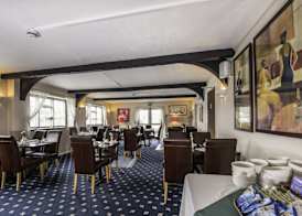 The Riverside Hotel 5