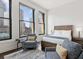Placemakr Downtown Pittsburgh at The Pennsylvanian 4