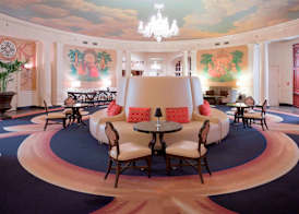 Hotel Roanoke & Conference Center, Curio Collection by Hilton 3