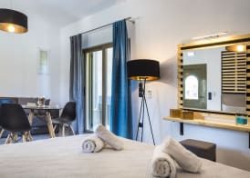 Cypress Garden Villas 4