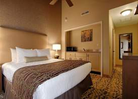 Best Western The Inn & Suites Pacific Grove 5