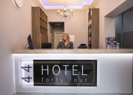 Hotel Forty Four 2
