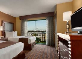 Embassy Suites by Hilton Los Angeles-Intl Airport South 2