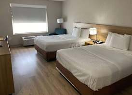 Days Inn by Wyndham Dallas Garland West 5