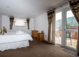 The Windmill Inn 5