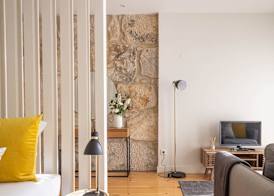 Bonja1 Light-filled Apartment w/ Balcony +AC 4