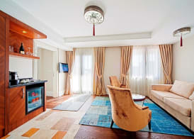 Azade Suites 2