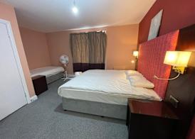 Acacia Hotel 5
