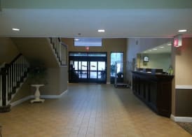 Quality Suites Morristown West 3