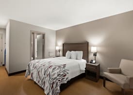 Red Roof Inn Martinsburg 4