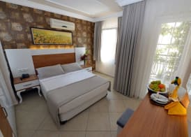 Nicholas Park Hotel 2