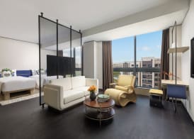 voco Suites Shanghai Hongqiao CBD by IHG 4