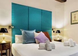 Stay U-nique Apartments Carretes 3