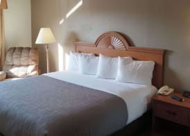 Quality Inn Huntington University Area 3