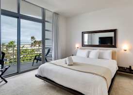 Strand Ocean Drive Suites 4