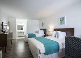 Regency Inn & Suites Sarasota 3