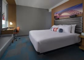 Aloft by Marriott Rogers-Bentonville 4