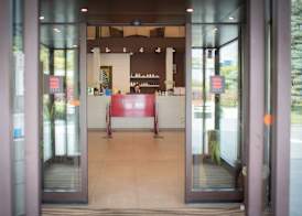 Bhotel 2