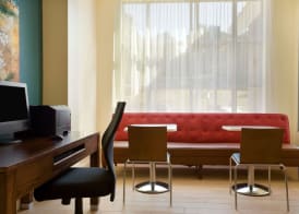 Days Inn & Suites by Wyndham Caldwell 2