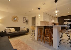 Bellerose 2 5