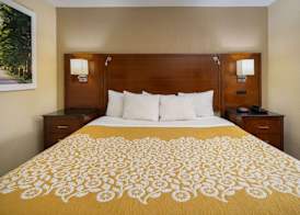 Days Inn by Wyndham Thomaston 5