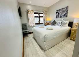 Spacious 6 Bed House in Wembley 5