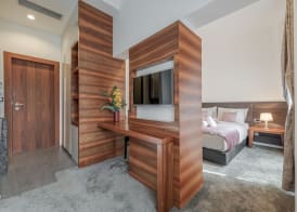 Starlight Luxury Suites 2