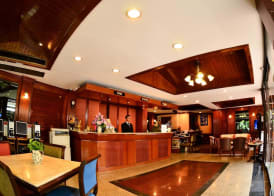 Silom Village Inn 3