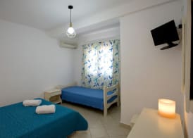 Tsakanos Apartments 5