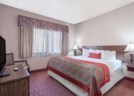 Ramada by Wyndham St George 5