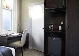Vulcan Hotel Sydney 3