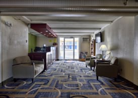Super 8 by Wyndham Bangor 2