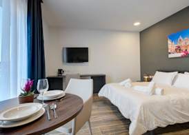 Seaview Stays 3
