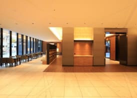 Smile Hotel Premium Osaka Hommachi 4