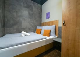 CHORS like a hotel - Capsule & NFT Boutique Hostel Bratislava - City Center 4